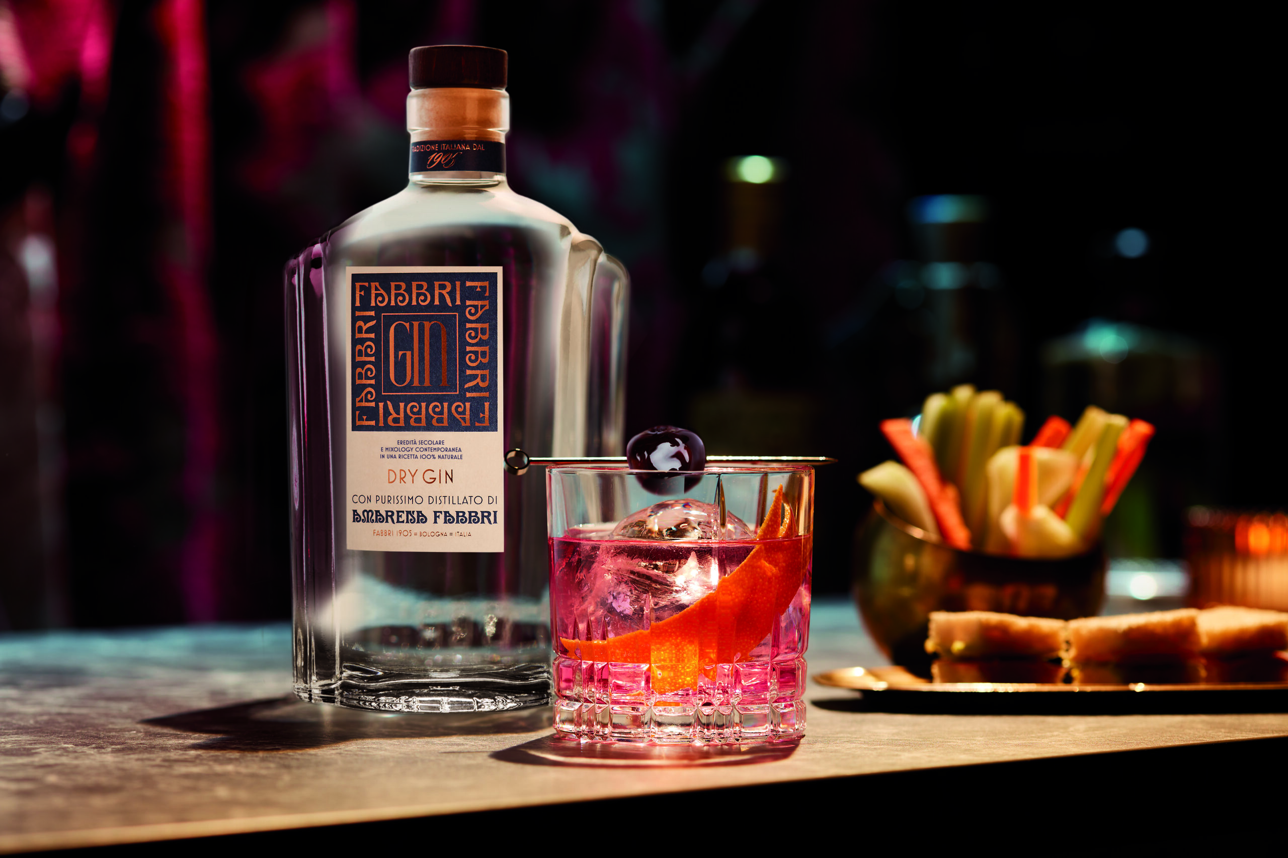Dry gin Fabbri 1905 con cocktail negroni